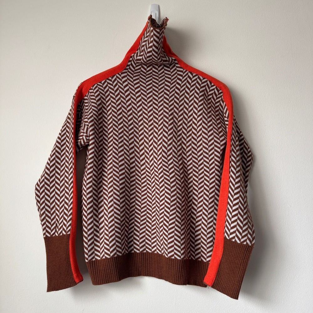 Womens Sweater M Brown Chevron Herringbone‎ Turtleneck Casual Mod Racing Stripe